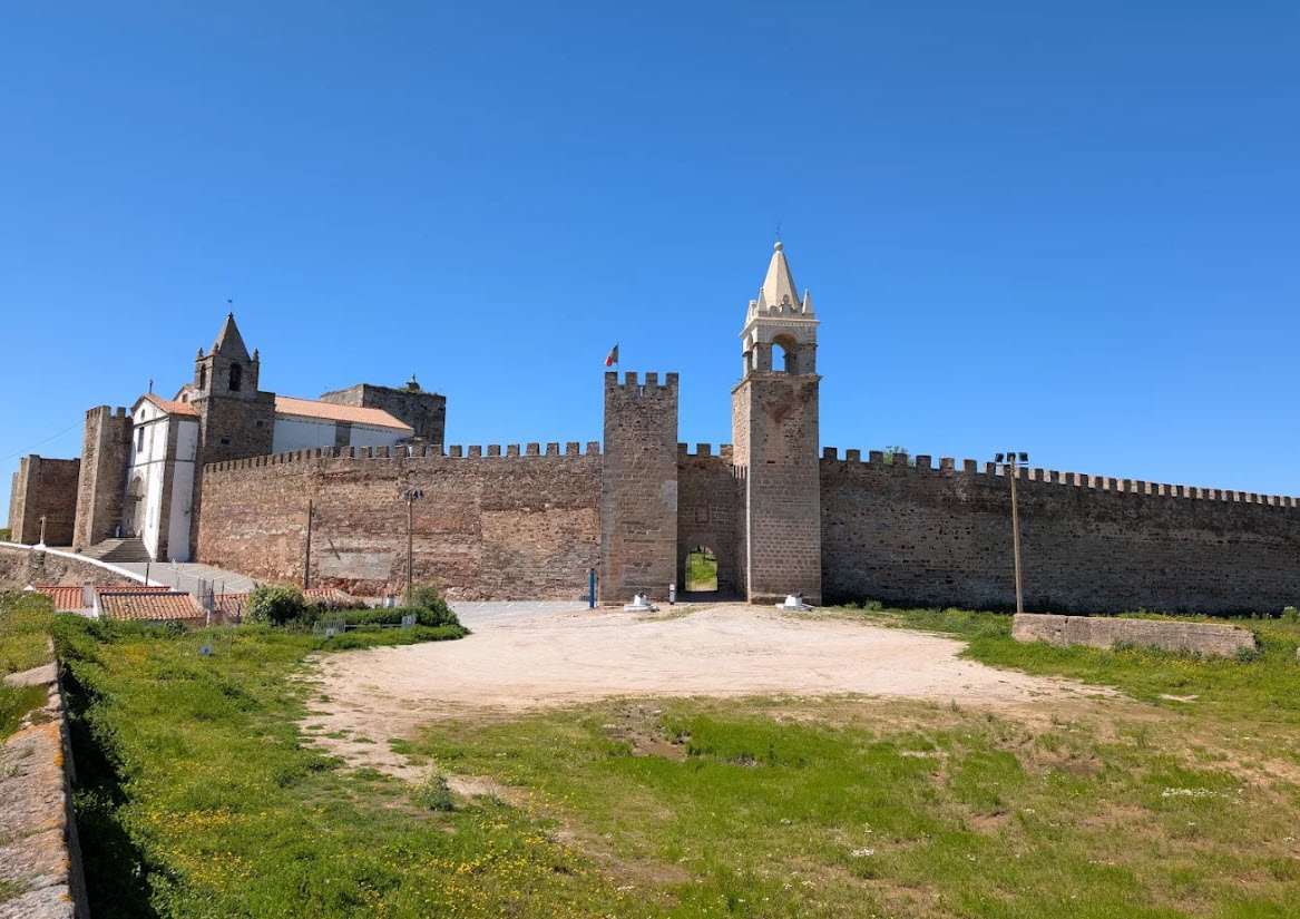 Castelo de Mourão, Portugal